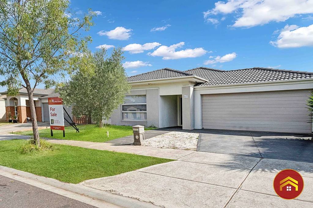 17 Clare Street, Brookfield, VIC 3338