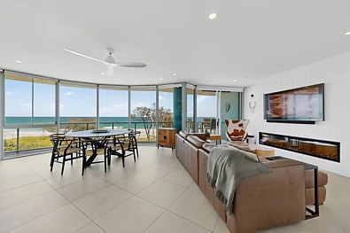 7/3482 Main Beach Parade, Main Beach, QLD 4217, 2房, 2浴, Apartment