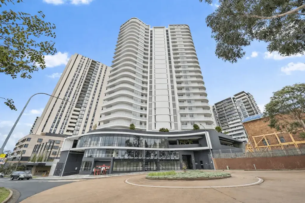 Brand New 50m to Station Boutique Living