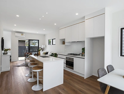3/21 Pipitea Place, Massey, Waitakere City, 3 chambres, 2 salles de bain, House