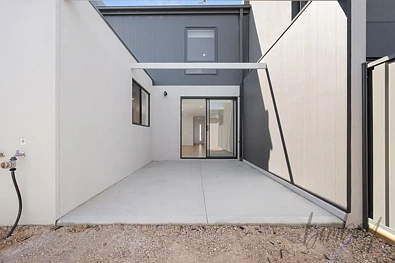 2/17 Juniper Crescent, Thomastown, VIC 3074, 2房, 2浴, Unit
