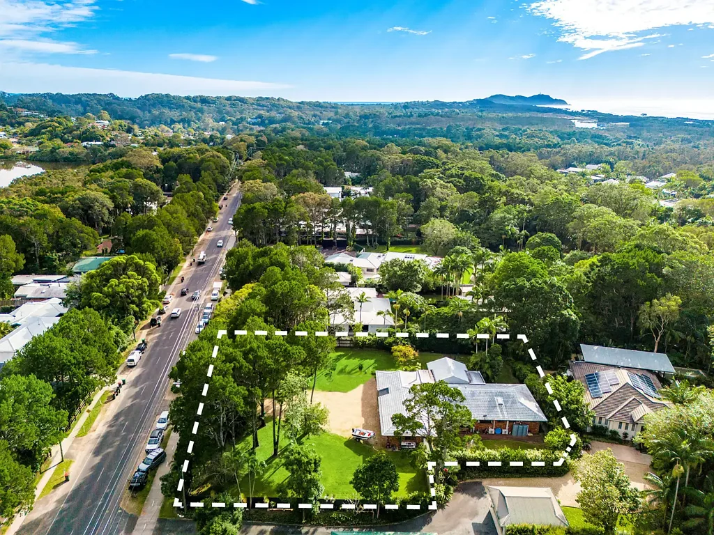 Suffolk Park 4 Bedroom Prime Half-Acre Development Opportunity in Beachside Suffolk Park!