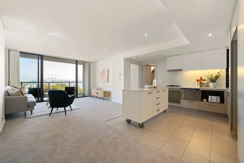 Port Melbourne 2Moenga Bayside Apartment Living with Sweeping Outlooks