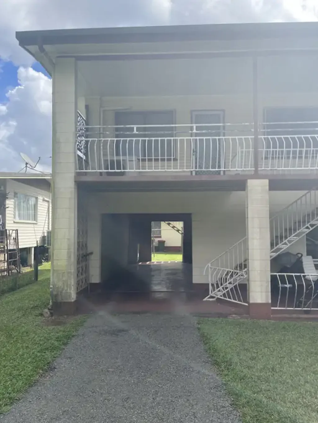 Two bedroom unit close to town