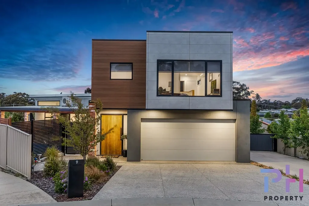 9 Alfreda Place, Golden Square, VIC 3555