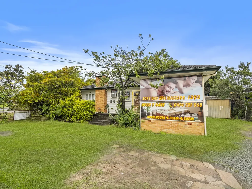 Acacia Ridge 3房 Acacia Ridge中心物业 545sqm宽敞地块 多功能空间 开放式厨房起居区 全新地板 舒适空调 大型洗衣房 棚屋工作坊 便利交通设施 Future Business Opportunity or Solid Entry-Level Home