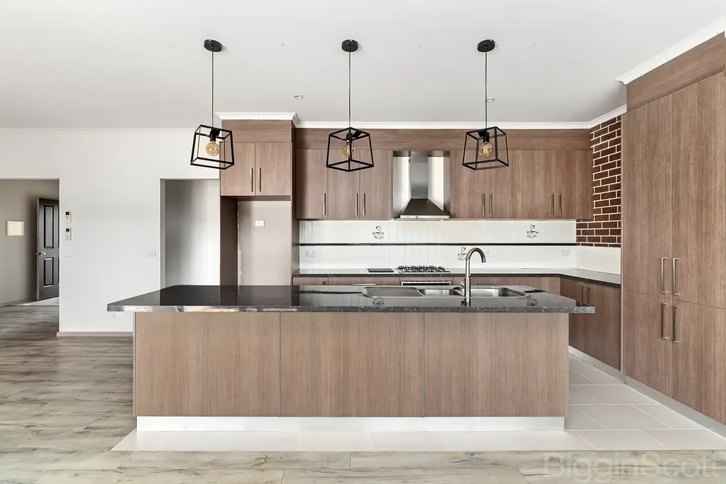 Creswick 3部屋 Spacious Open-Plan Living with Private Courtyard & Easy-Care Appeal
