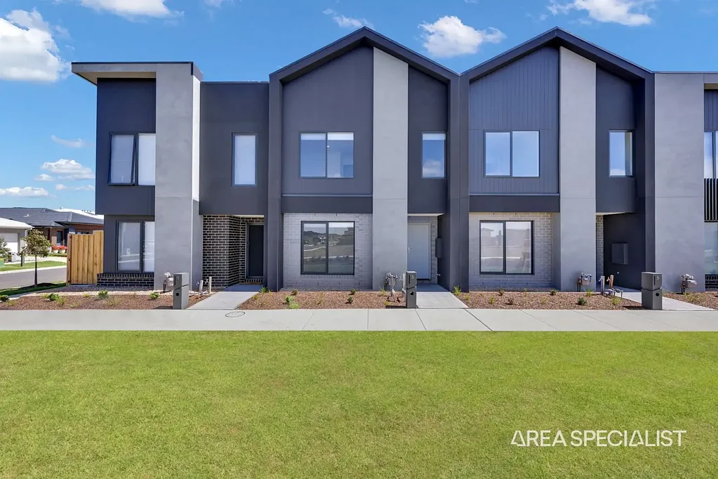 Brand New Modern Home in Prime Tarneit Location