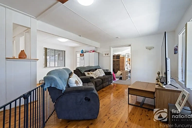 59 Manning Street, Tuncurry, NSW 2428, 3 Bedrooms, 2 Bathrooms, House