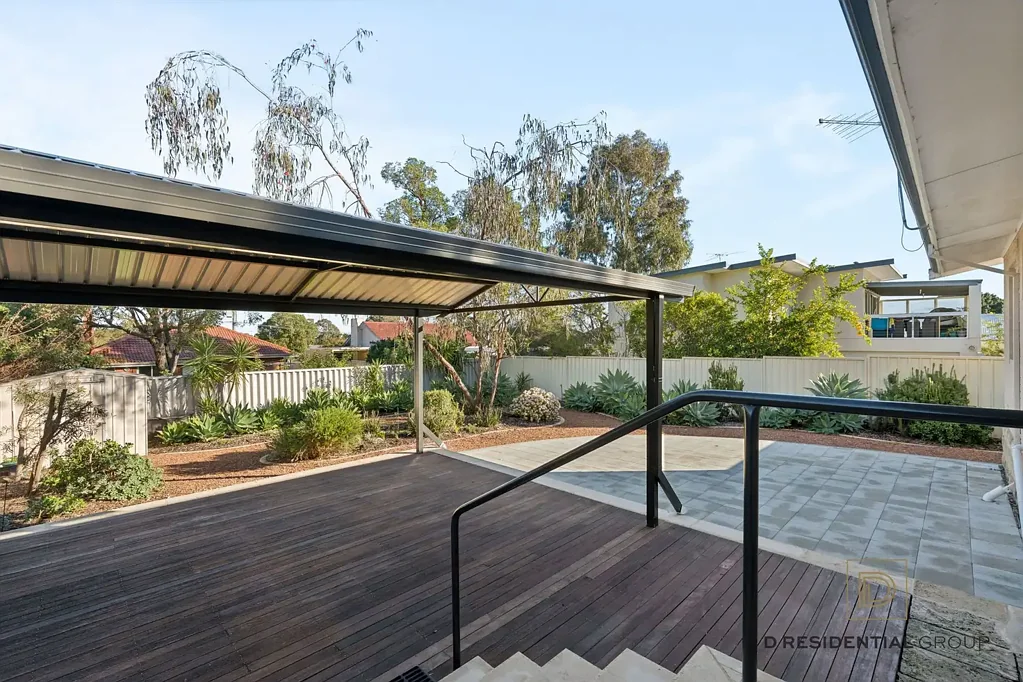 Modern Living Meets Easy-Care Charm
