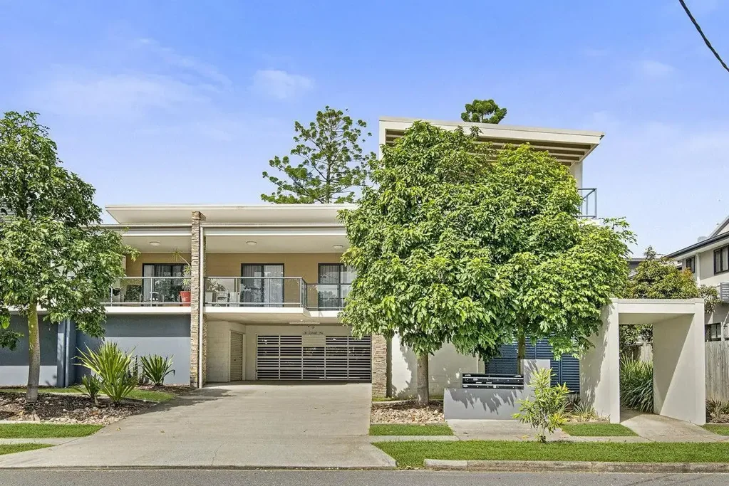 Fully Furnished /self contained | Boutique Apartment | LOCATION