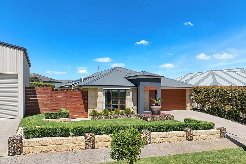 Leongatha 4房  Resort style outdoor living