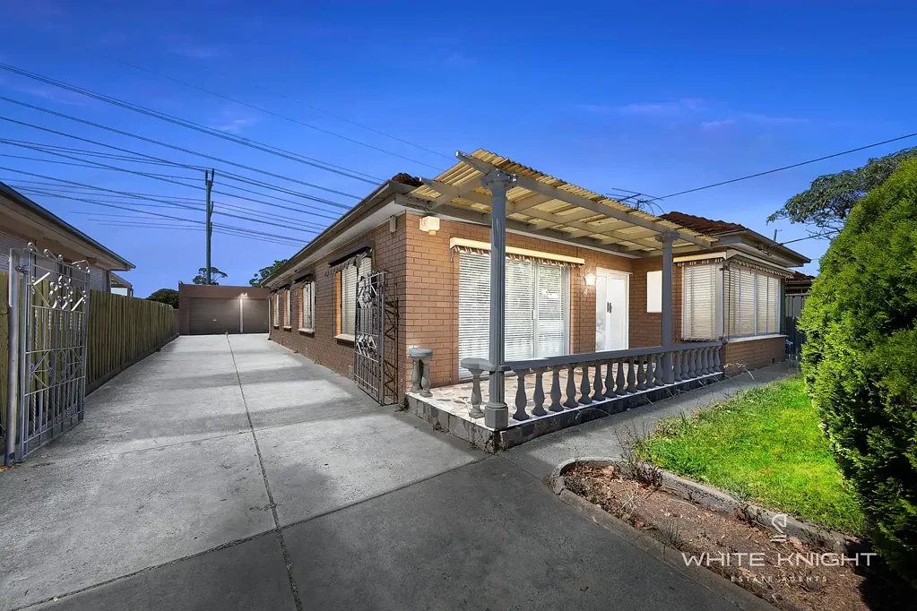 White Knight Estate Agents presents ' The Perfect Opportunity '