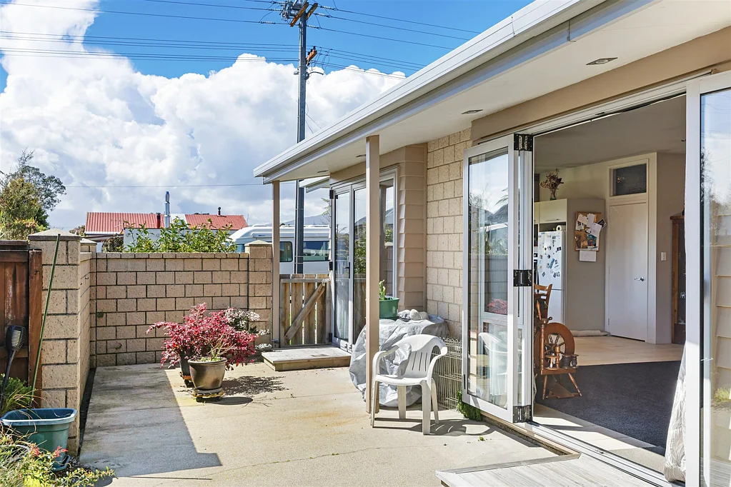 Westport 2Kwarto Modern, Warm and Practical