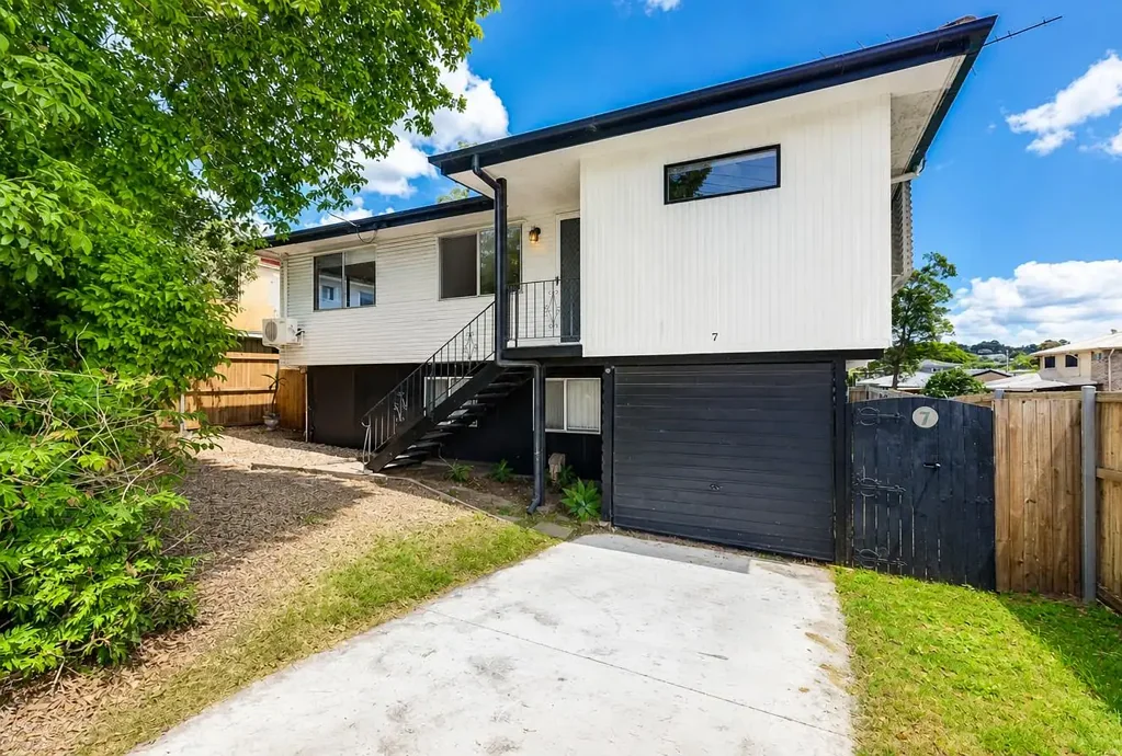 Underwood 3Kwarto Low-Maintenance Living In Prime Underwood Location!