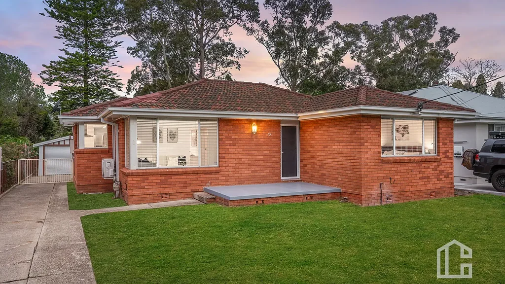 12 Richards Street, Blaxland, NSW 2774