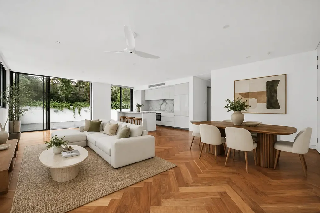 Luxury Three-Bedroom Apartment in Boutique Rose Bay Development