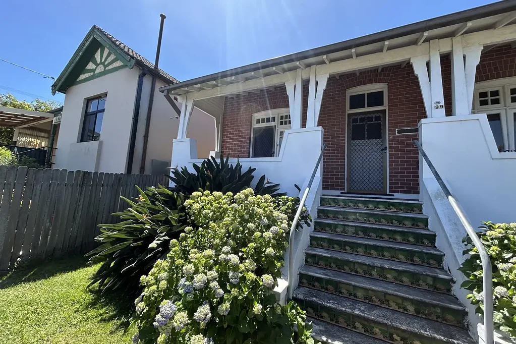 Newly Renovated, spacious one bedroom duplex