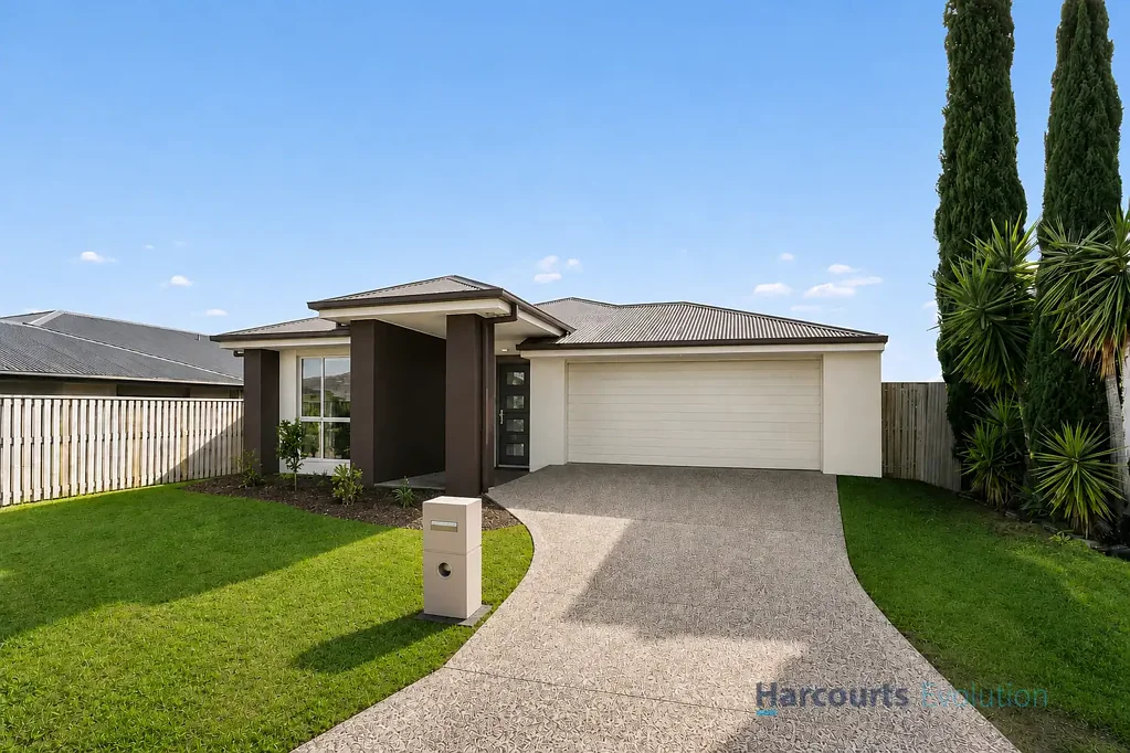 Pimpama 4房  SPACIOUS MODERN FAMILY HOME High-Growth Location perfect for Investor or Home Owner