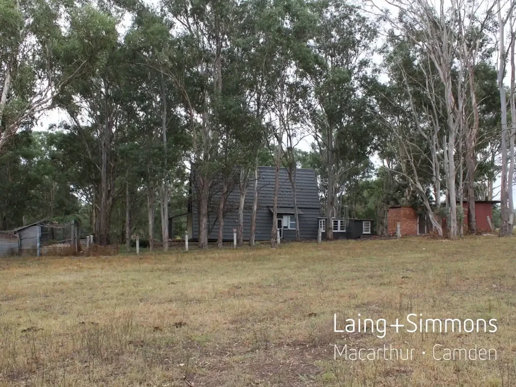Home Among The Gum Trees ~ 21 Acres to Enjoy