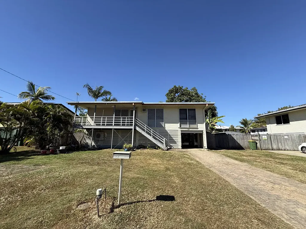 3 BEDROOM IN VINCENT - AVAILABLE NOW!!!