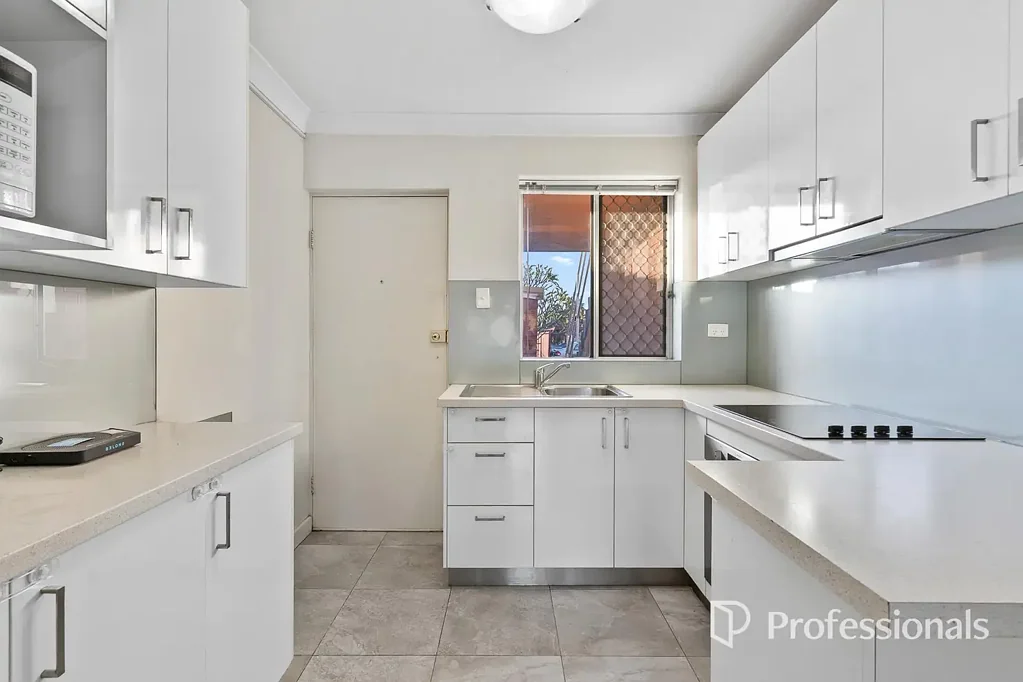 Tuart Hill 2房  UPDATED GROUND-FLOOR APARTMENT WITH EASY-CARE APPEAL