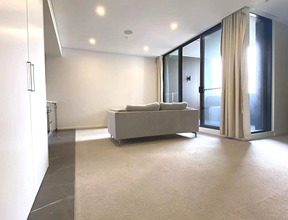 10078/17 Amalfi Drive, Wentworth Point, Parramatta (Northwest suburbs), 1 Bedrooms, 1 Bathrooms, Apartment