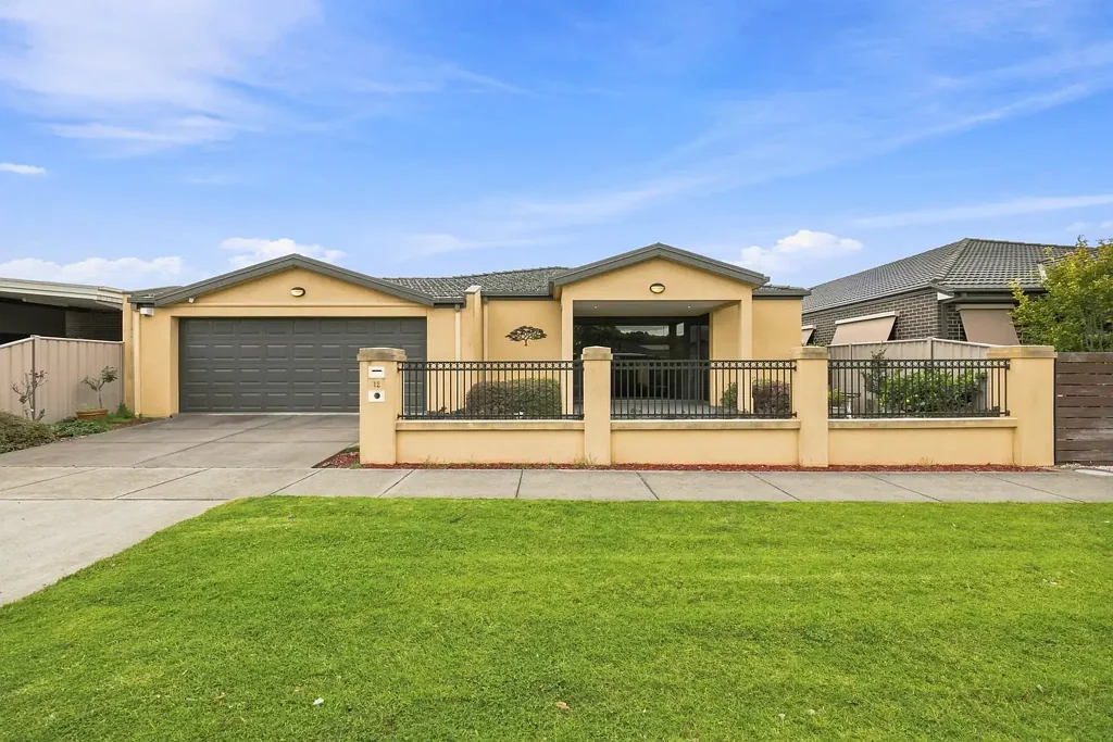 Sale 3 Slaapkamer A Standout Home in a Sought After Location