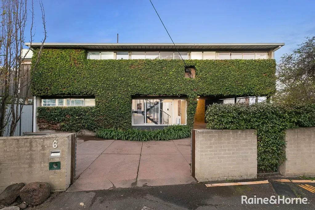 Newport 4Phòng ngủ A Remarkable Mid Century Modernist Residence on the Footsteps of The Strand