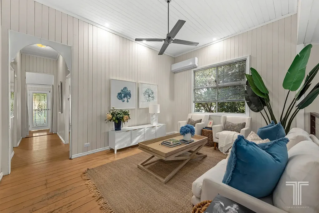 Coorparoo 3 Bedroom Central Coorparoo Position and Boundless Potential on a Corner Block