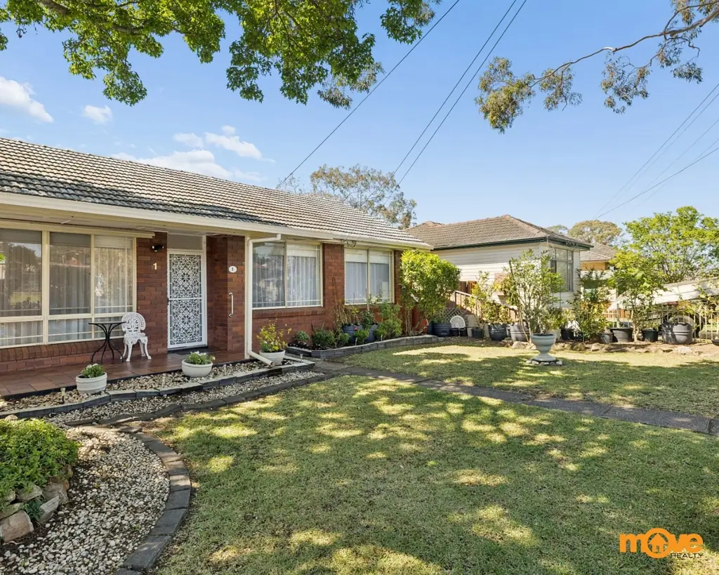Blacktown 3Kwarto Blacktown Property Facing a Park – Comfortable Living with Shops Opposite
