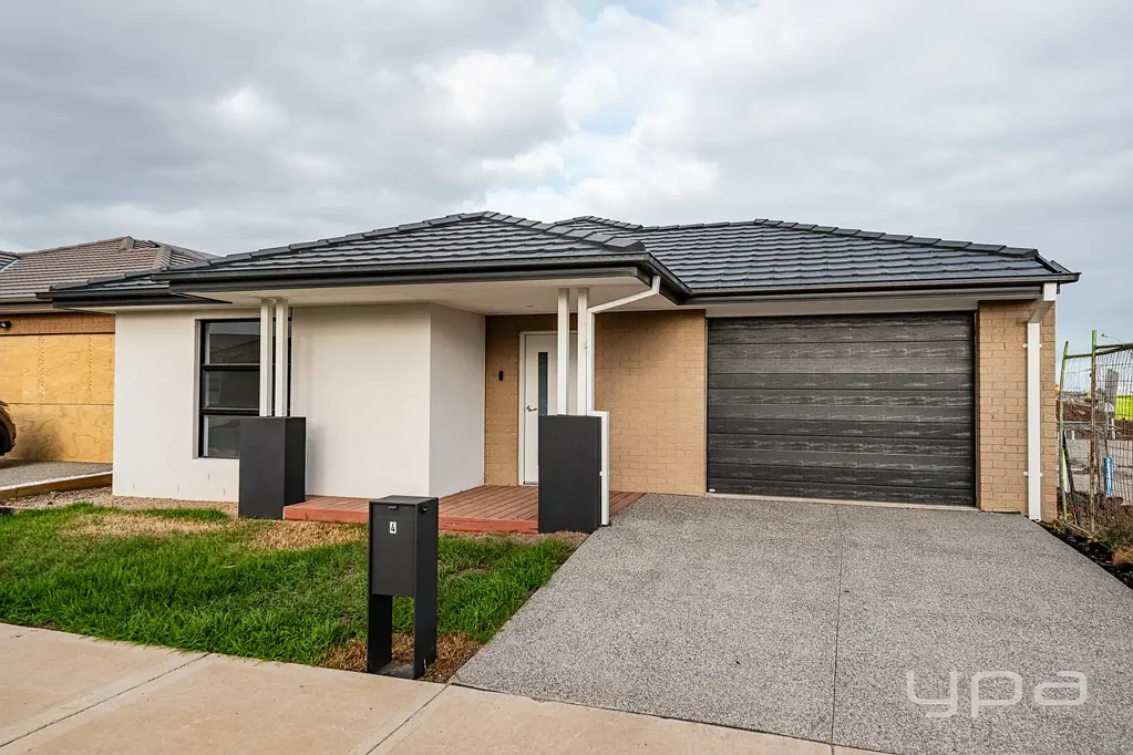 Accessible Living With Garden Maintenance Included!
