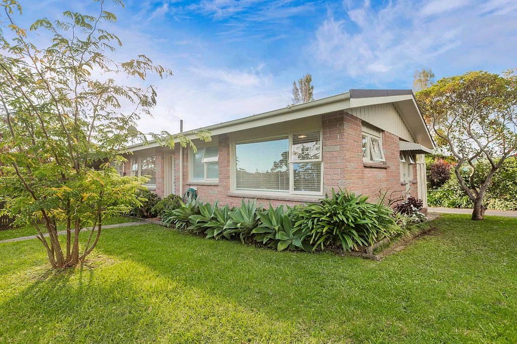 Tidy two bedroom home - St Heliers