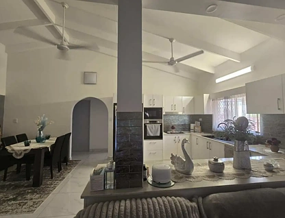 Unit 1/17 Gotham Street, Leanyer, Darwin Suburbs, 3 Bedrooms, 2 Bathrooms, Apartment