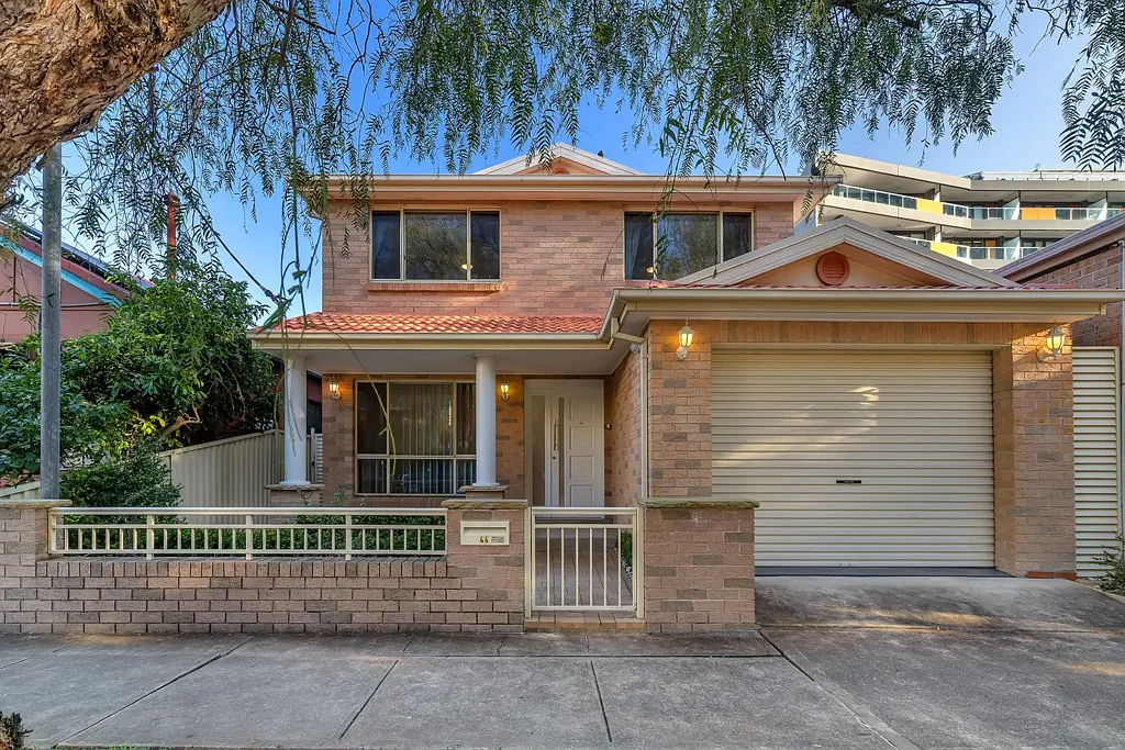 Mascot 4 Bedroom Timeless Elegance and Generous Space for Family Living