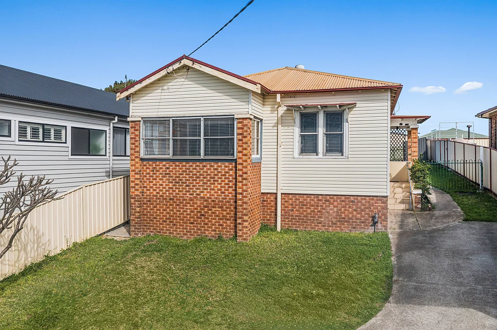16 Second Avenue North, Warrawong, NSW 2502