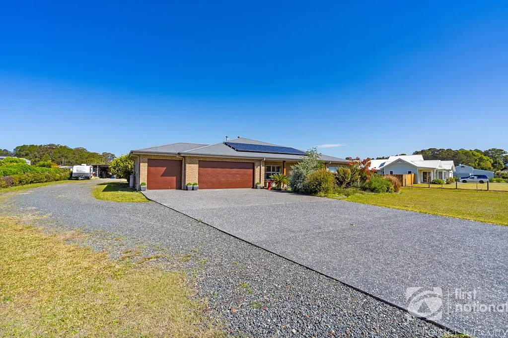 Failford 4Zimmer Spacious & Modern Lifestyle Home With Huge Shed & Impressive Features