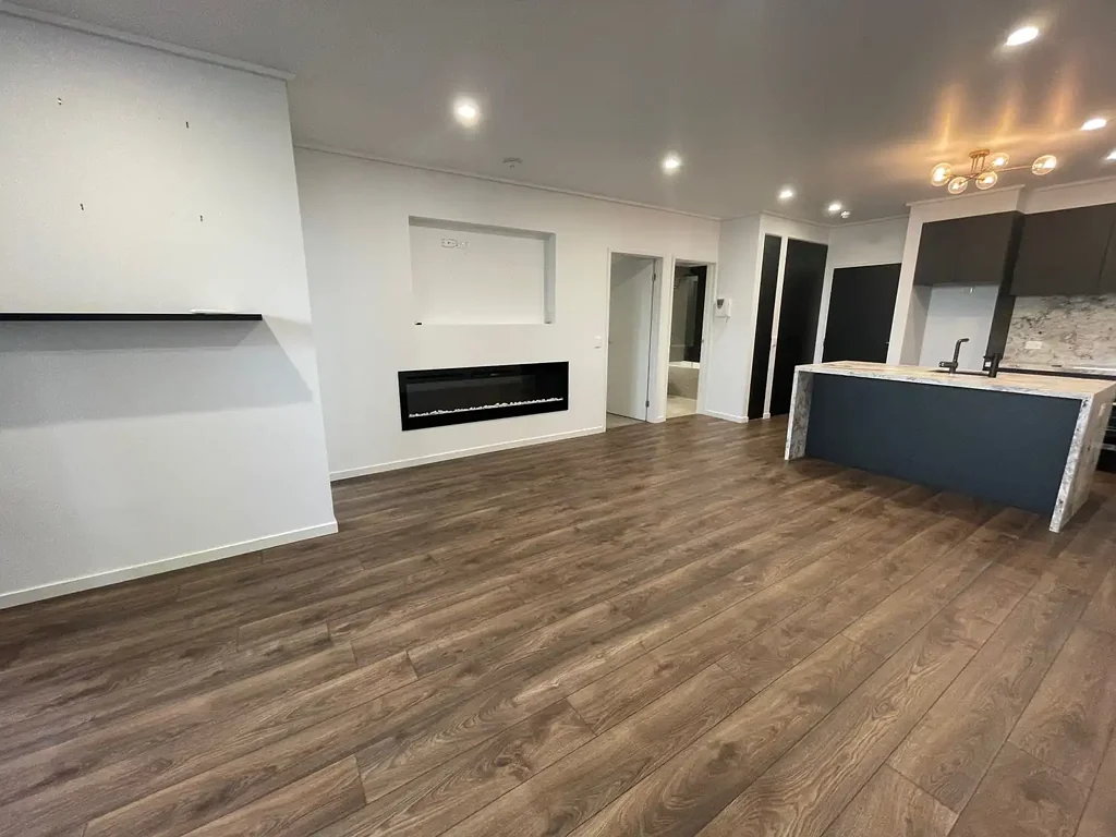 Stylish & Superbly Located Apartment in the Heart of Glen Waverley