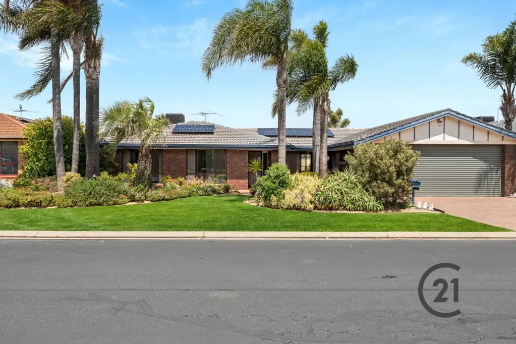 6 Carlson Drive, North Haven, SA 5018