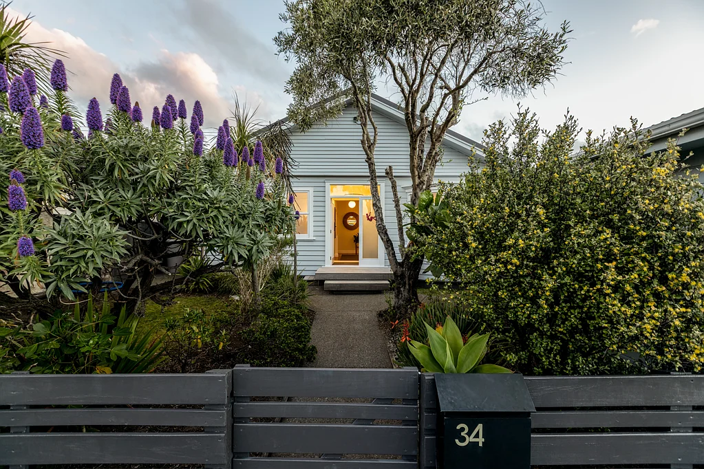 34 Puru Crescent, Lyall Bay, Wellington