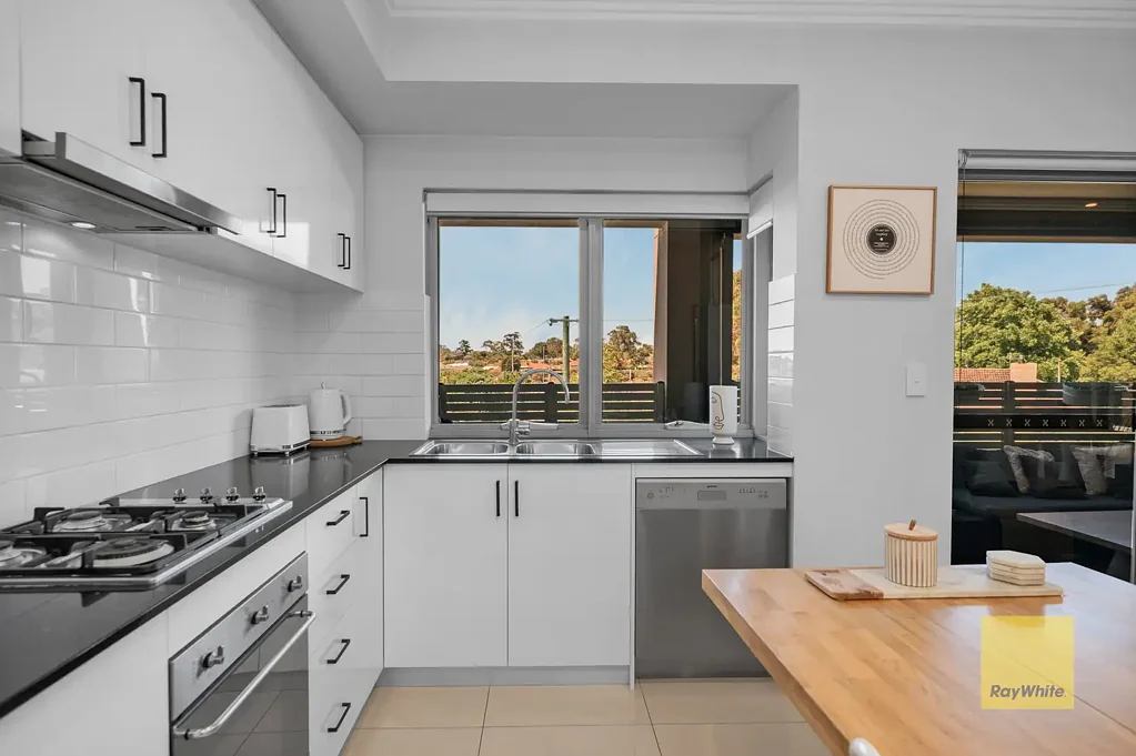 6/10 Peppering Way, Westminster, WA 6061