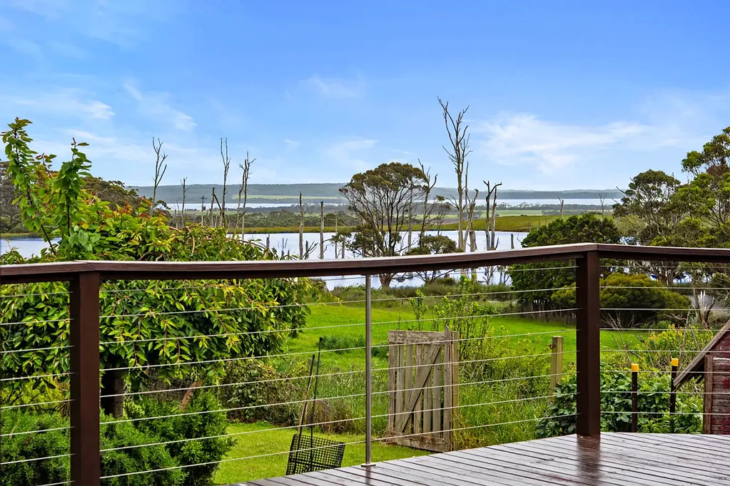 Montagu 3chambre Rural Living with Water Views of Robbins Island Passage
