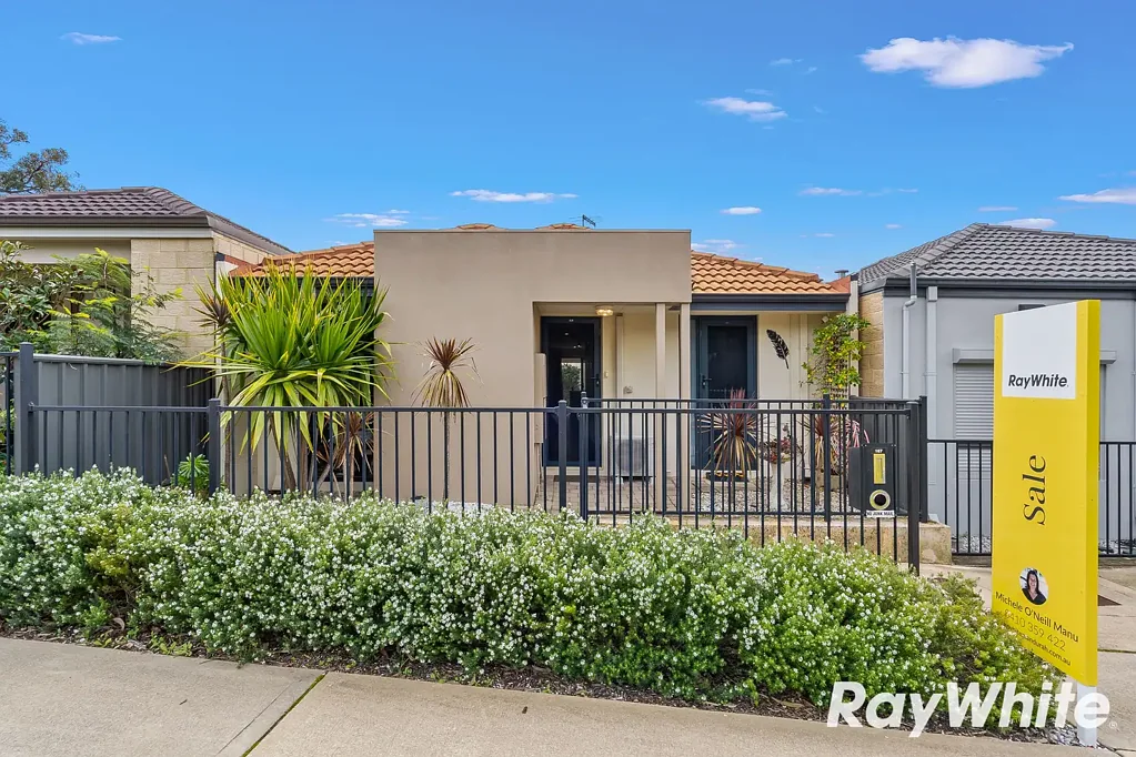 Lakelands 3 Bedroom Lakelands - Comfort & Convenience