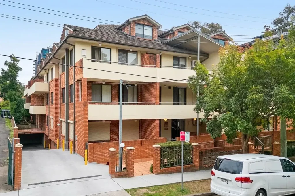 Homebush 1房  Low Rise, Full Brick East Facing Apartment