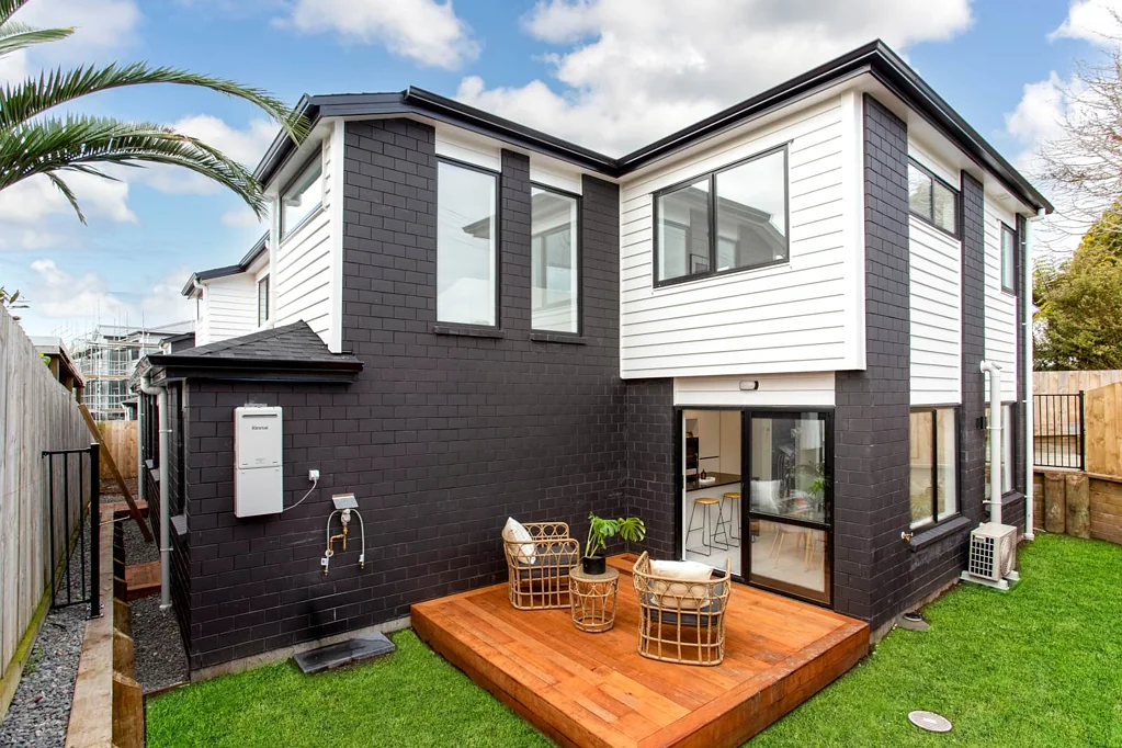 37A & B Reid Road, New Lynn, Waitakere City, Auckland