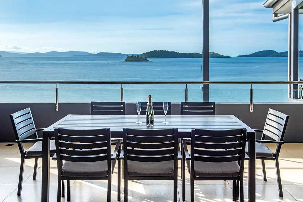 Whitsundays 3 Bedroom Elevated Luxury on the Water's Edge