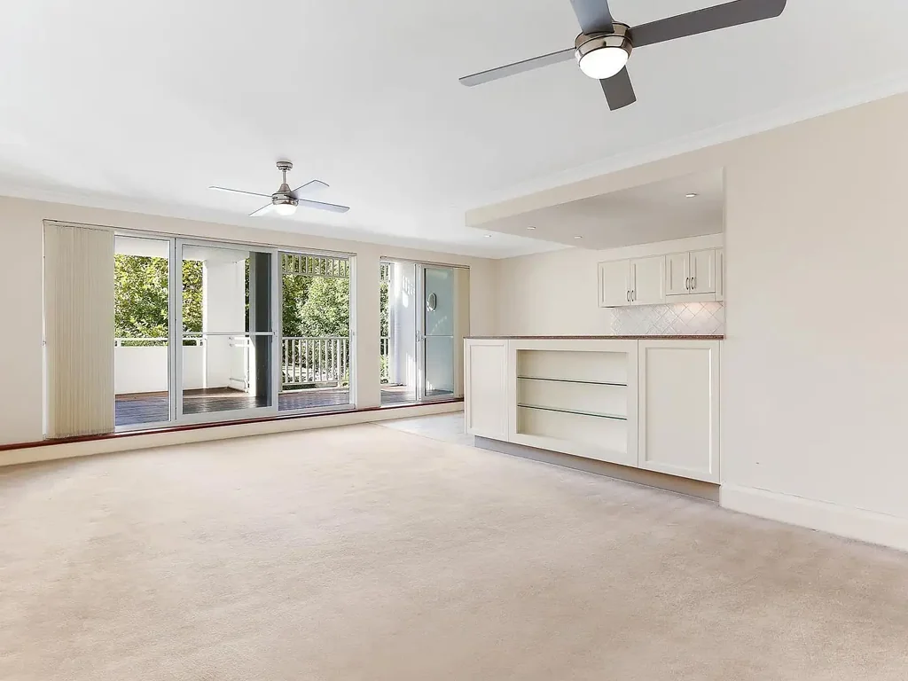 Two Bedroom in the Heart of Breakfast Point