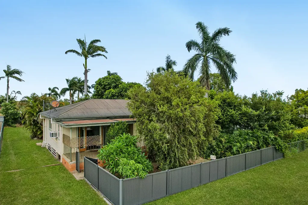 30 Greenham Street, Raceview, QLD 4305