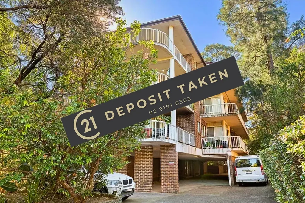 2 bedroom unit is located right in the heart of Westmead!!