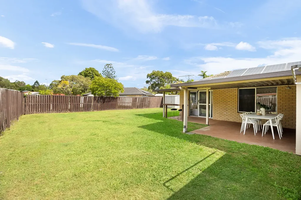 Chermside West 4Habitaciones Effortless Family Living, All on One Level